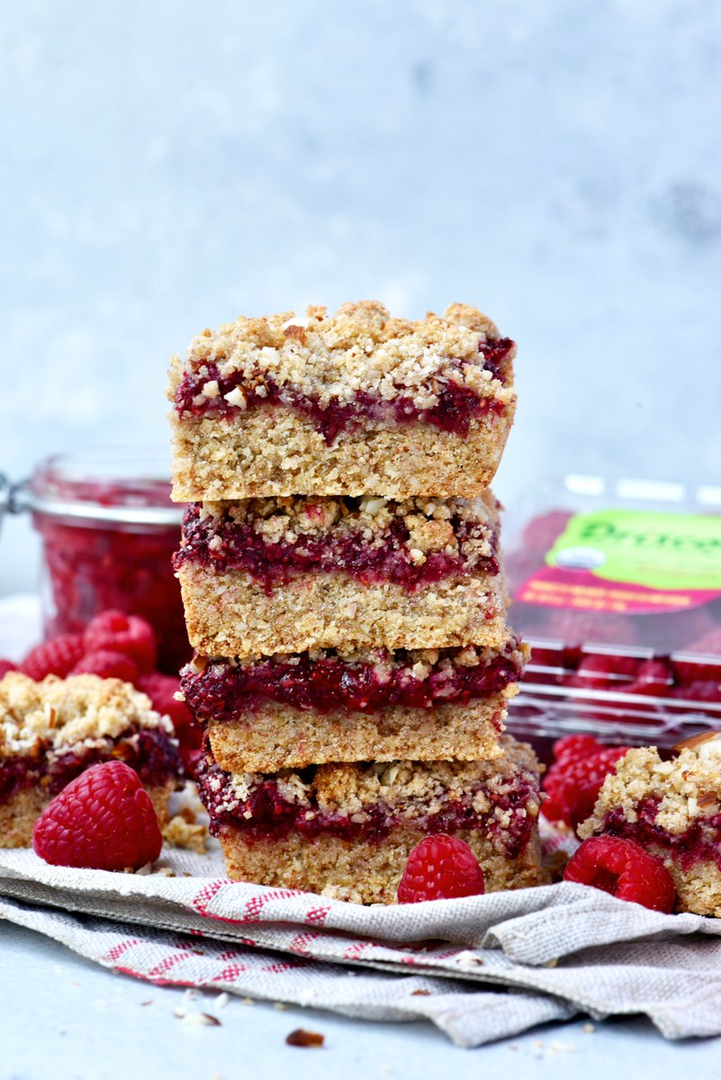 We're making Raspberry Oatmeal Crumble Bars for Mother's Day in partnership with <a href="/driscollsberry/">Driscoll's Berries</a> and <a href="/the_feedfeed/">The Feedfeed</a>! Recipe: crowdedkitchen.com/single-post/Ra… #sponsored