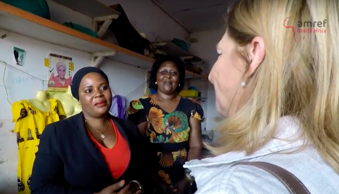 andreacreativo's tweet photo. Il viaggio di @giusi_nicolini in #Uganda con #Amref: "Sviluppo è dare speranza".
Anche quest'esperienza sarà al centro dell'incontro organizzato da @Amrefit nell'ambito di #VociDiConfine a #SalTo18 che si terrà sabato #12maggio.
https://t.co/pgcPL61OIj #migranti #profughi https://t.co/s47HCNlBd6