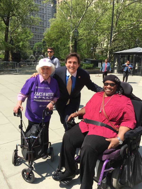 gregjmorris's tweet photo. Always a favorite in our community. It's @BenKallos supporting our #seniors @IsaacsCenterNYC @liveonny #agingaday2018 #yearofthesenior https://t.co/m0B0BGHjfm
