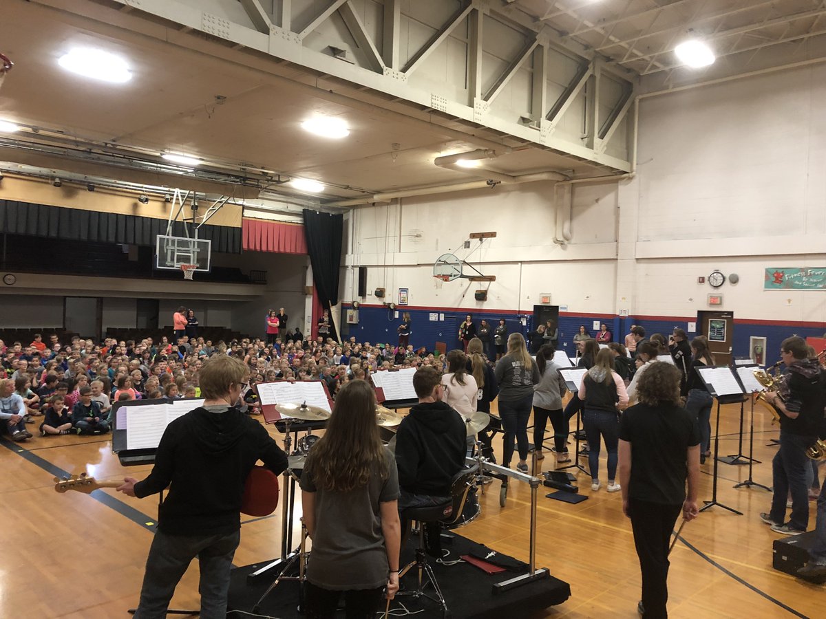 CHARGERSDE's tweet photo. Thank you @DCChargers466 High School Band for the performance today.  it was great to see so many former students inspiring our current students. #WeRDC #DasselRocks https://t.co/JqKqRhLfDb