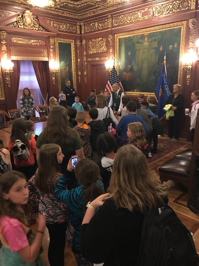 Ajanquart's tweet photo. Governor’s Office. @WDPHemlockCreek @Adernbach #wdphc #wdppride https://t.co/pJ3sk6ZVJY