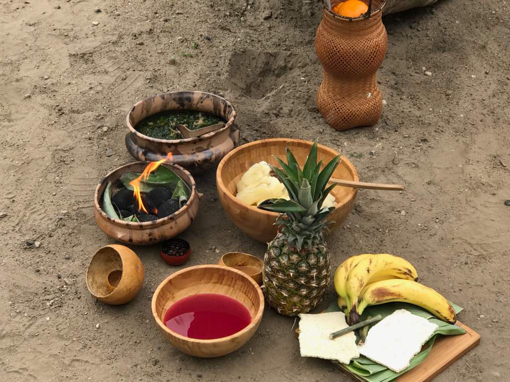 InsMamaRosaBol's tweet photo. #EnFotos | Así se desarrolló ritual Pemón de sanación, de esta manera Venezuela inicia repatriación definitiva de la piedra Abuela Kueka, la cual fue llevada a Berlín, Alemania  en 1998 https://t.co/67VPkLrPcr