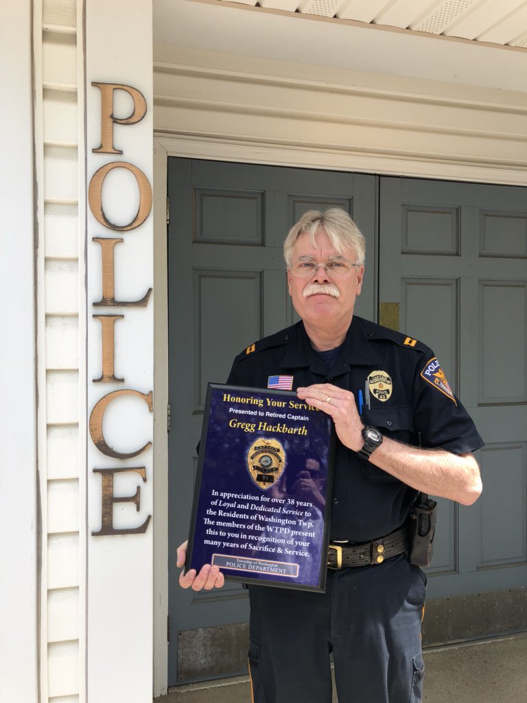 WashTwpPolice's tweet photo. Today, after serving the citizens of Washington Township for 38 years, Captain Gregg Hackbarth walks out of headquarters for the last time towards retirement.  Thank you Capt. for your years of dedication to the department and township.  Best of luck in your retirement. https://t.co/SBeJfx1rUv