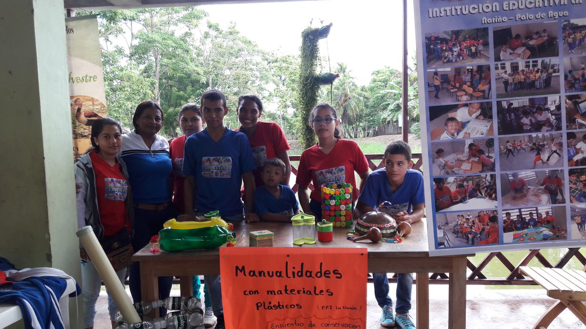 LuzStella0105's tweet photo. P.P.Inclusiva de la I.E. La Unión Participando en el encuentro de conservación de Tortugas de Rio.@Kergue16
@SEMLORICA1 @urueta1981 @fainrase https://t.co/vN2JMHFdoe