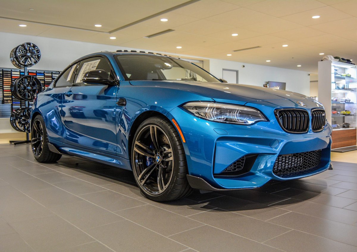 BMWofSouthpoint's tweet photo. 2018 BMW M2 in this stunning long beach blue! Check out the extras:
#MPerformancePackage #ExecutivePackage #CarbonFiberInteriorTrim #Moonroof #CarbonFiberSideSkirtWinglets #CarbonFiberMirrorCaps #CarbonFiberArrowKit #BMWM2
#K40Electronics #K40 #ClearBra #TitaniumExhaust https://t.co/pVFokME5G5