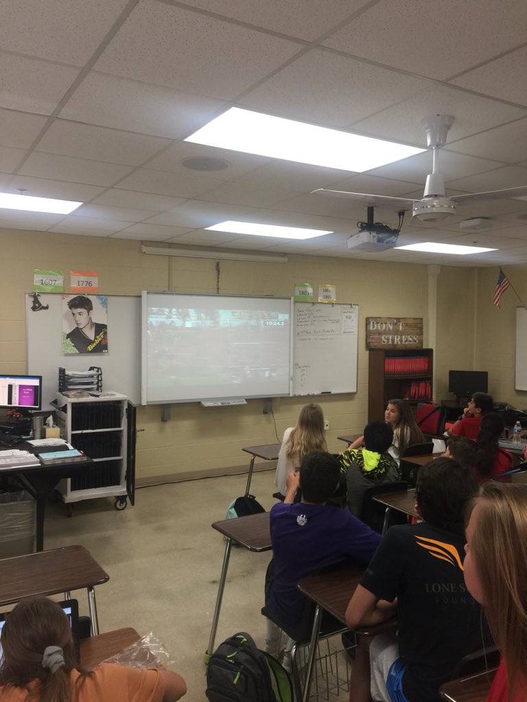 <a href="/BoerneMSNorth/">Boerne Middle School North</a> students cheering on <a href="/Boerne_Track/">Boerne Track & Field</a> athlete Emma Stauber from back home. Congrats on a great season! <a href="/coachbenspeer/">Ben Speer</a> <a href="/BoerneISD/">Boerne ISD</a> <a href="/Boernehs/">Boerne High School</a>