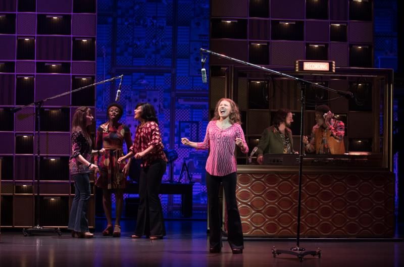OXsylva's tweet photo. We review @BeautifulUKTour at @NewTheatreOx: https://t.co/YRNDG6PDRc https://t.co/gumeUnhkYs