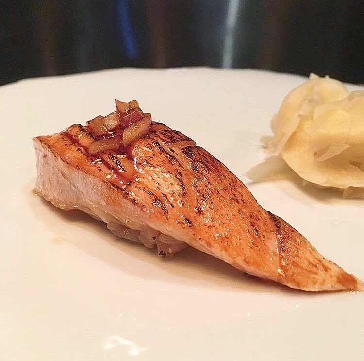 Our Sushi is similar to true Edomae sushi-we use red vinegar to make our rice from Yokoi Jozo. Thank you to <a href="/onigiwi/">miu ; fast on wa !</a> for the photo and fine example of this process &amp; our Torched King Salmon with sweet onion nigiri.