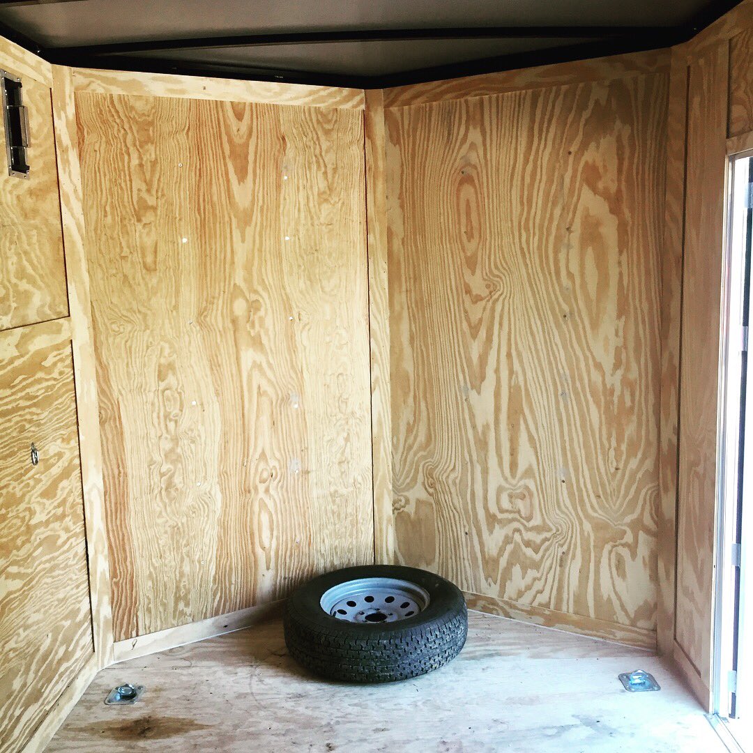MTNTRAILERSALES's tweet photo. Need to rent a trailer? We can help with that!
#mtrailerlife
#trailersforrent
https://t.co/fkOQEu23Sf https://t.co/9MS43s4bK1
