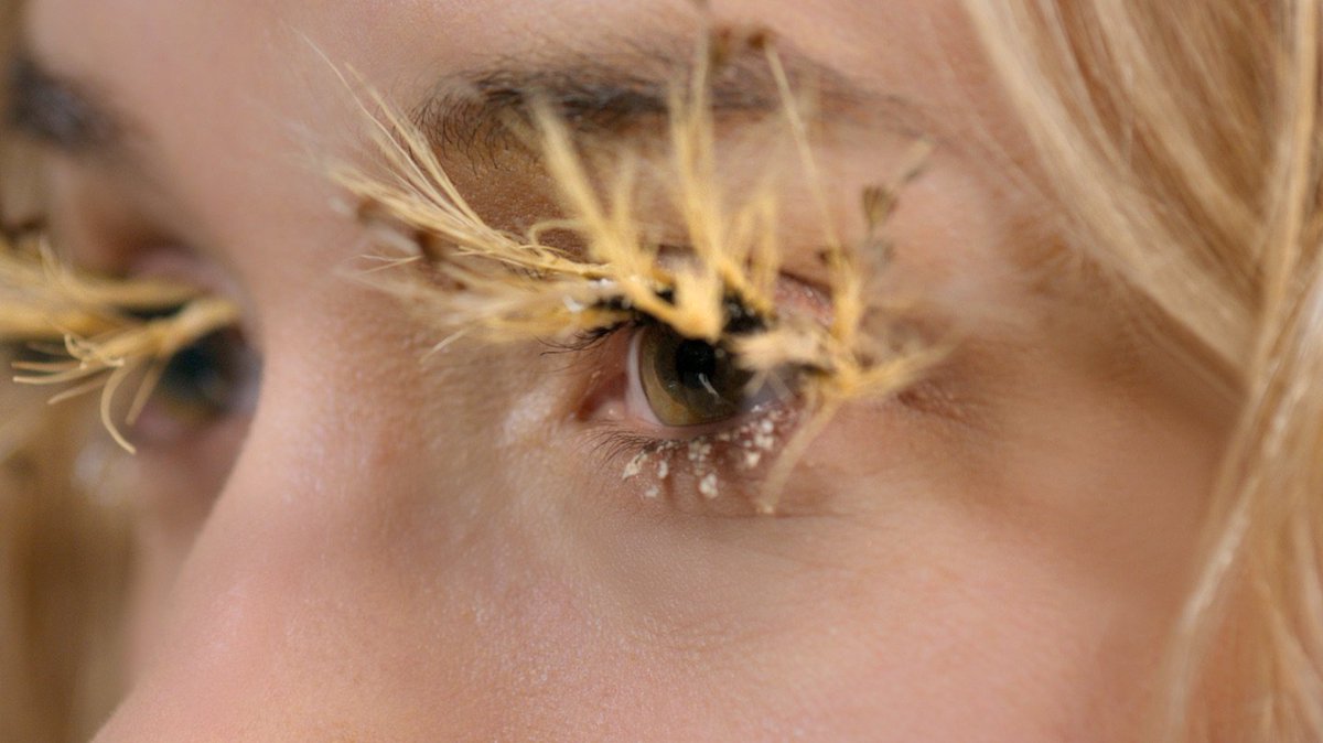 Havas Creative Network (@havascreative) on Twitter photo It’s itchy-eye season and <a href="/havaslondon/">Havas London</a> came up with a brilliant solution for Optrex to show how people are affected by hay fever, especially their eyes, during allergy season. bit.ly/2IApySA It’s itchy-eye season and <a href="/havaslondon/">Havas London</a> came up with a brilliant solution for Optrex to show how people are affected by hay fever, especially their eyes, during allergy season. bit.ly/2IApySA