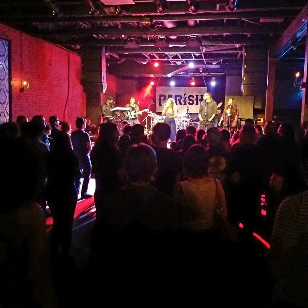 aquastwit3's tweet photo. Last night was nothing less than lit!!! Opening up for this SOULAQUARIAN was an honor!!! Peace &amp; love to @HEARDPresents , @ParishATX &amp; @Samhoustonmusic !! @Bilal you the 🐐!! https://t.co/7VpeUG9Edt