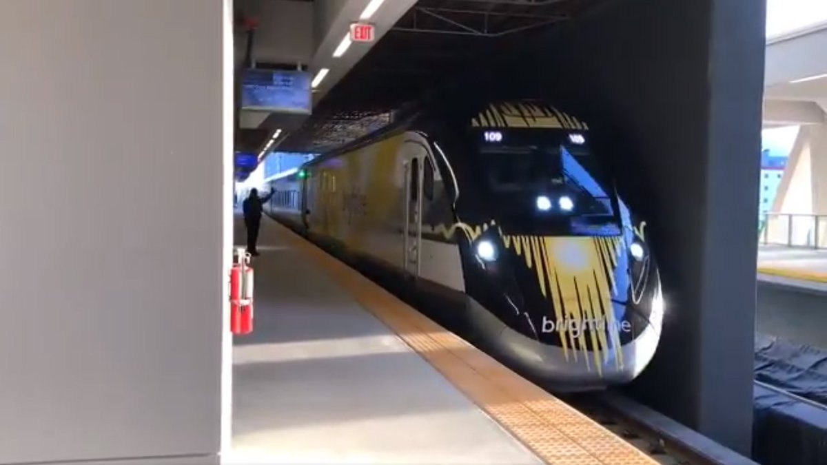 Brightline to begin service to Miami next weekend bit.ly/2IblSqY?utm_so… https://t.co/afYBxuOUt4