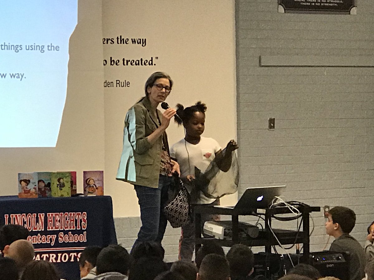LHElemPatriots's tweet photo. Author, Jessica Young, visits LHES.  @teresabateayers @janetddalton https://t.co/fp8rEyttdX