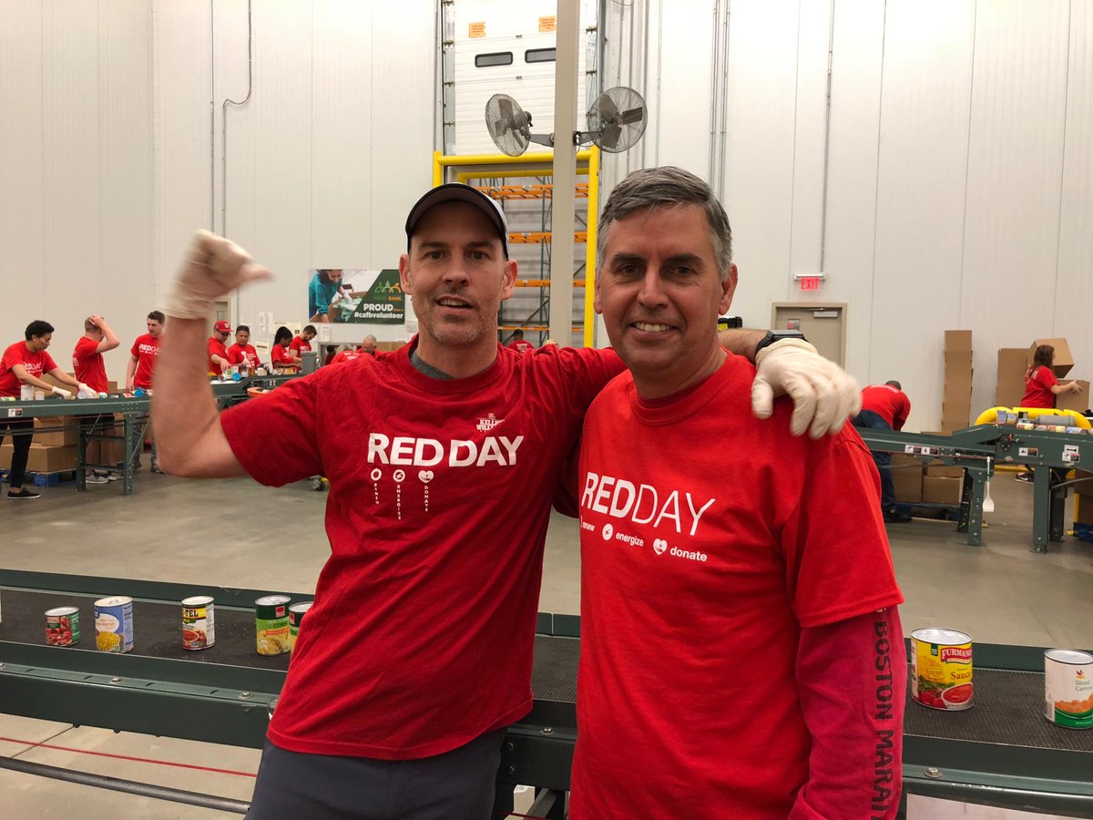 JoelNelsonGroup's tweet photo. A few photos of our team from #KWCP #RedDay2018 @foodbankmetrodc with @KWCapitalProp -- together we can solve hunger in DC metro. #DCcommunity https://t.co/lYpgVZVIXN