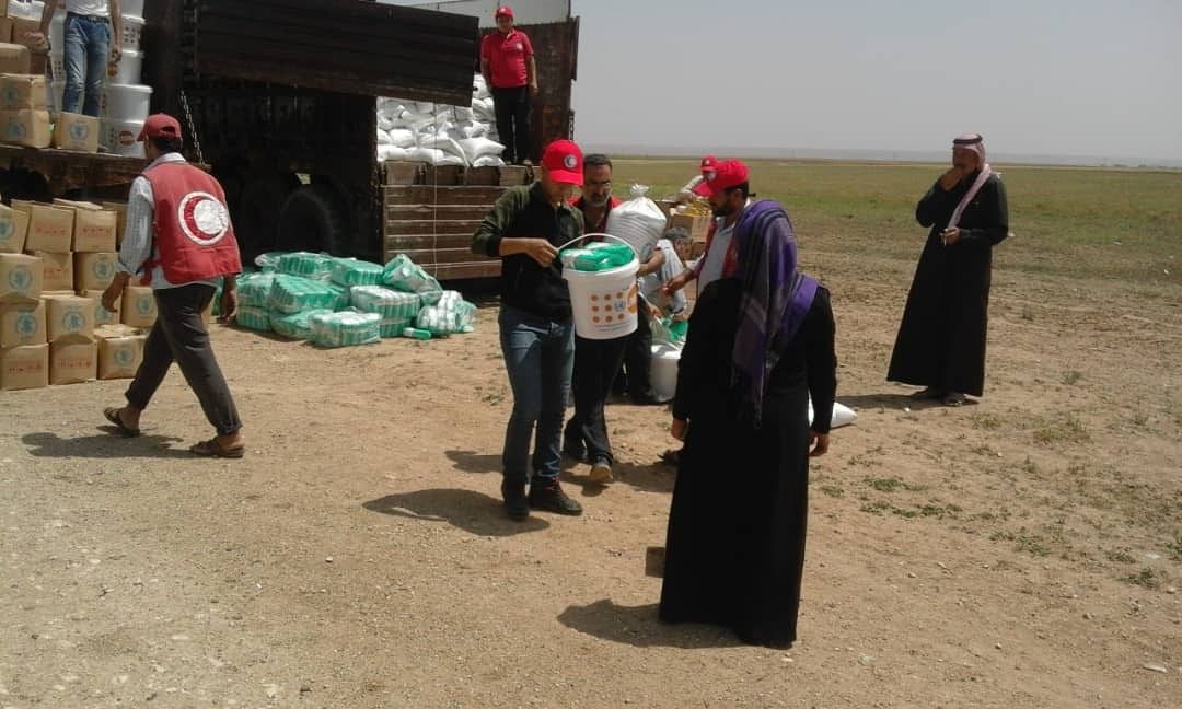 max_f_diana's tweet photo. On 10.05, in thanks to @UnfpaSyria  partnership with @SARC_Aleppo , distribution ot 682 #ProtectionKits and 1364 packs of #SanitaryNapkins to people in need and returnees in South rural #Aleppo, Tel Daman area.
Teams that never stop reaching women and girls! https://t.co/893dbRZrFN
