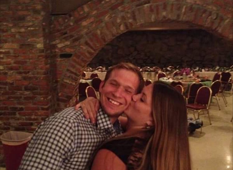VeronicaVcard's tweet photo. Time flies when you’re having fun. Happy 5 years @waderpotator I love you and so lucky to have you by my side https://t.co/LJFCYw9h72