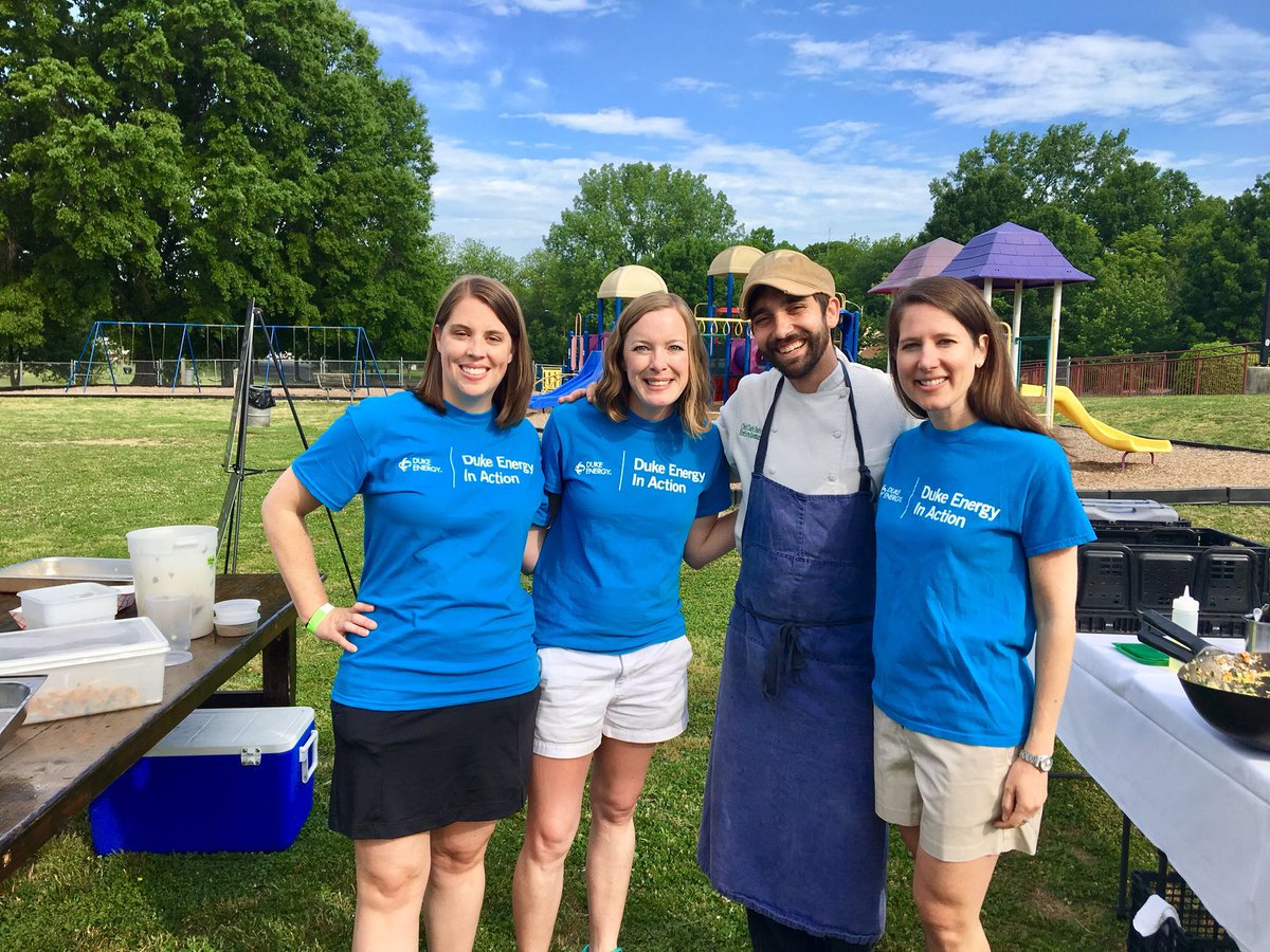CandiceKnez's tweet image. Thanks Clark @HeirloomRestNC for serving up an awesome breakfast this AM! @DukeEnergy @REAL_Gardens @Walter_g_byers #eatlocal #eatslow