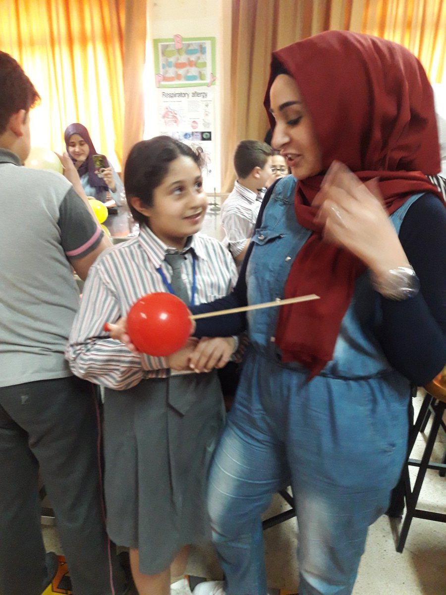 WafeaOfara's tweet photo. Dear parents...We are so pleased to see you proud of your child's achievements and sharing their harvest at the #science_club
@MakAishaSchool https://t.co/OaB33BSZZG