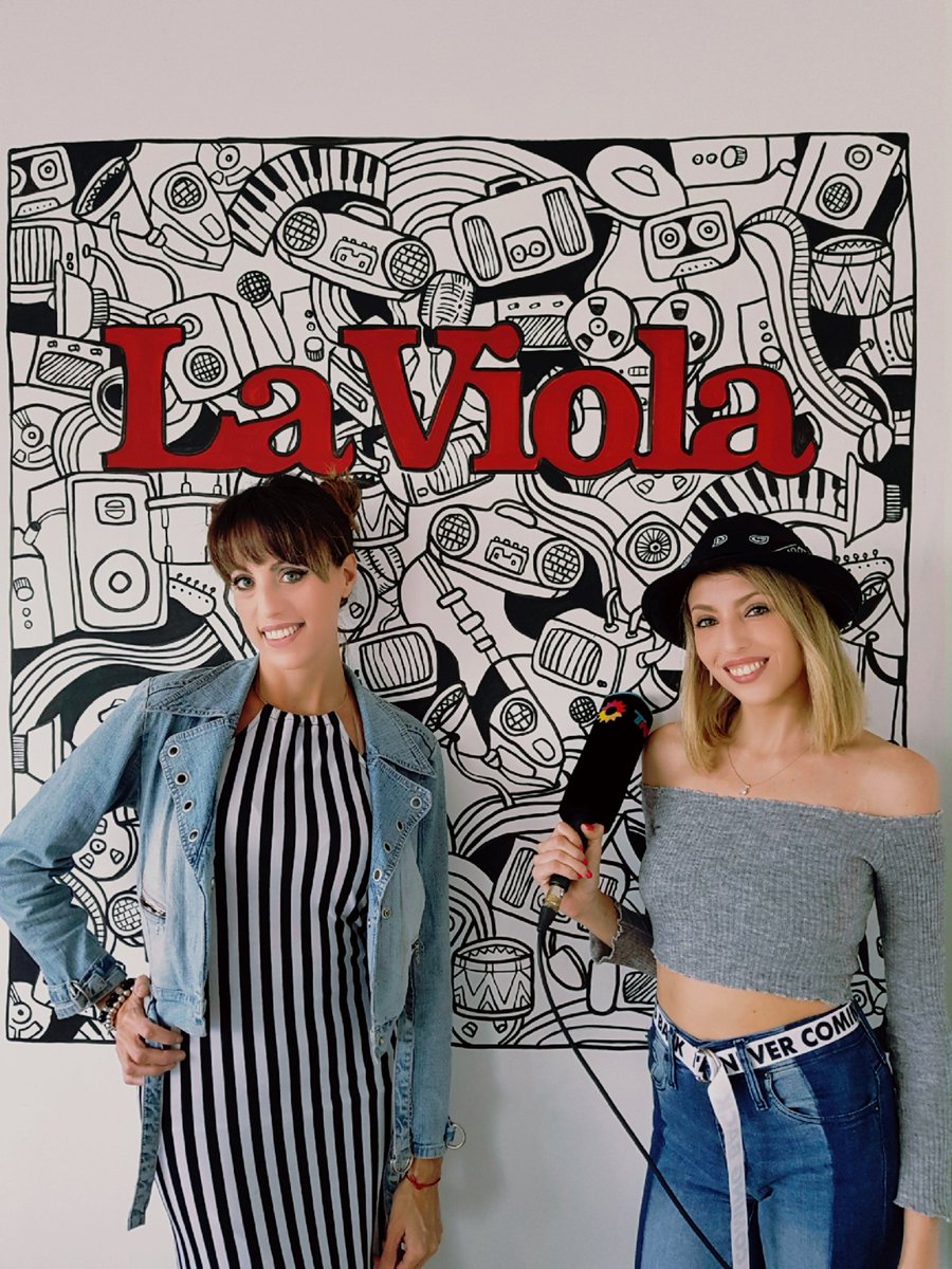LasRositasMusic's tweet photo. Esta noche a las 00Hs estamos en @tnLaViola ! Presentamos "Bring me" y mucho mรกs!
#tv #bringme #notashow #Caff #lasrositas #tnlaviola https://t.co/44BXiiqPLe