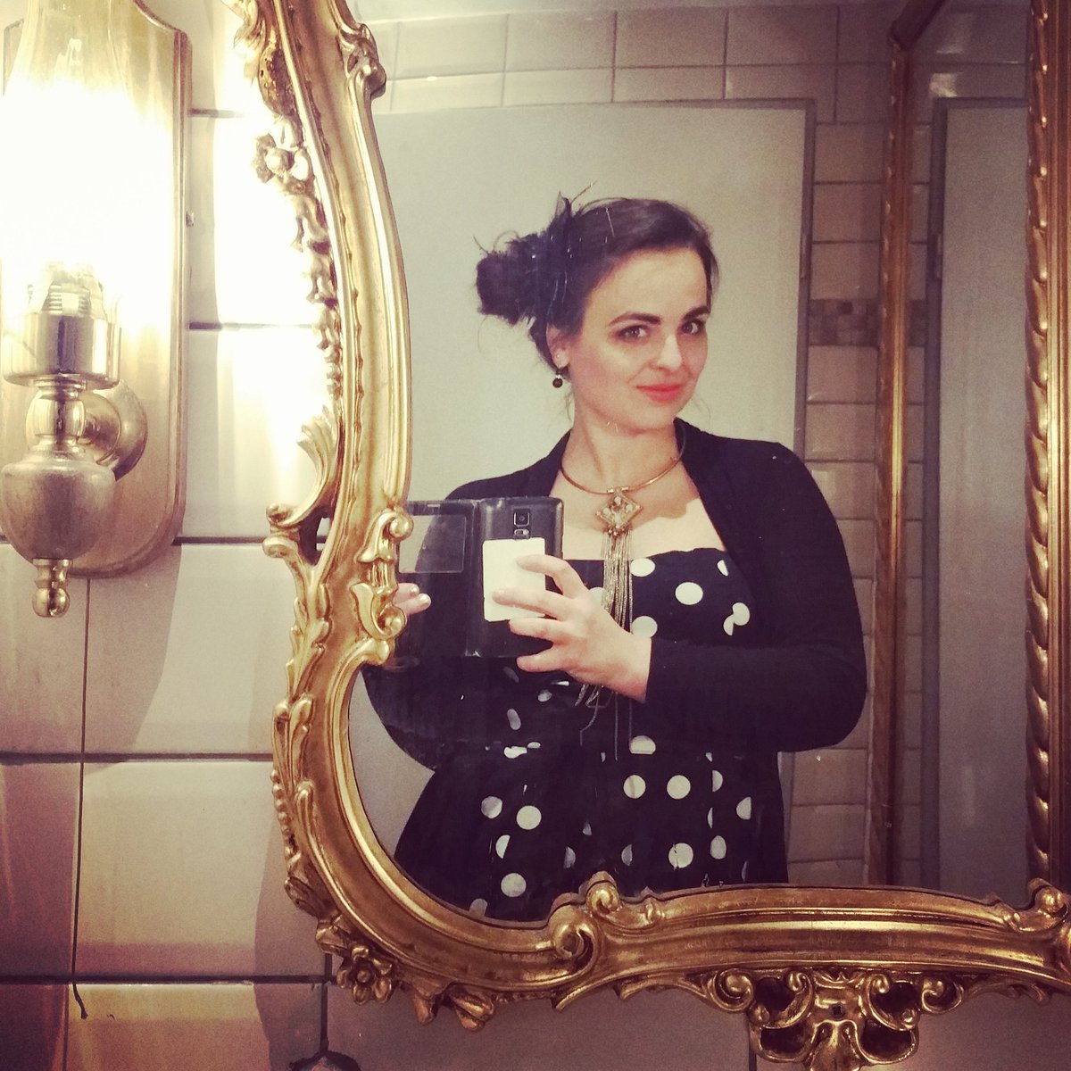 MarionFiedlerTN's tweet photo. Yesterday was a red lip night, and we rocked da club! #instagram #hamburg #poocabar #koeln #cologne #köln #bandontour #bandlife #coolmirror #vintage #songwriter #liveshow #sassy #stylish #touring #somuchfun #AllTogetherNow #band #stuttgart #london #karlsruhe #fun #AboutLastNight https://t.co/ZTnepuxsCM