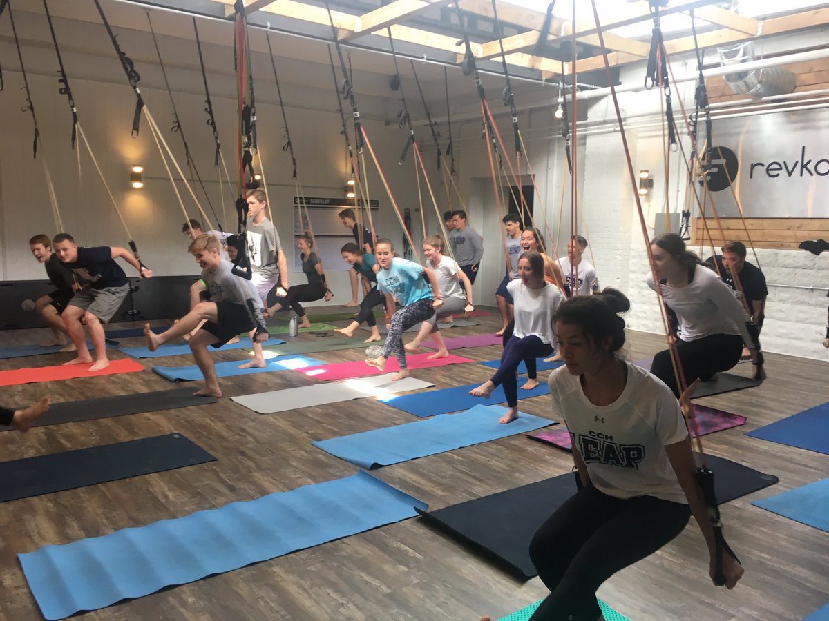 DevelopAthletes's tweet photo. LEAP Teen #Athleaders working on stability and experiencing something new! Thanks #Revkor #LdnOnt https://t.co/nB12WMOQQK https://t.co/vtM8LpcOrj