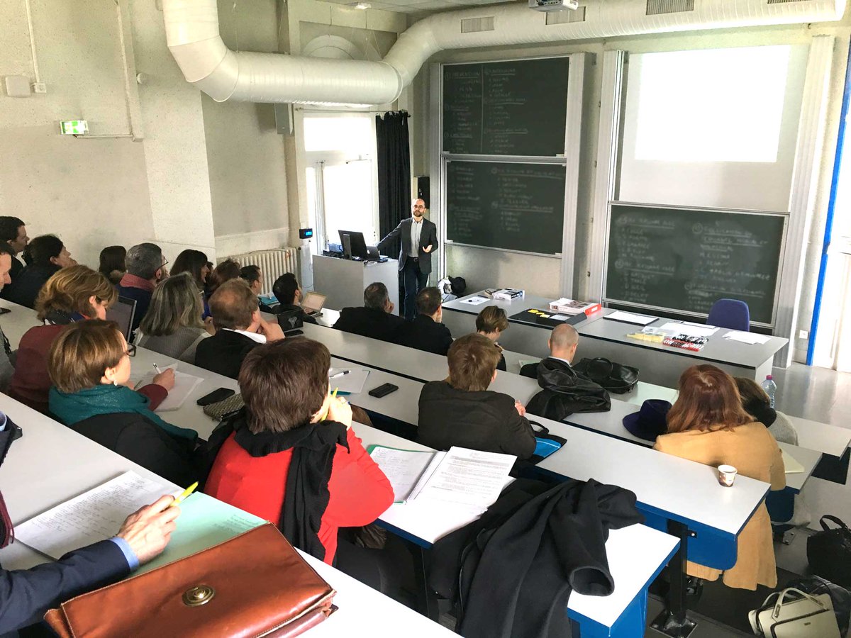 Inédit ! Toute l'équipe de direction + les chefs de services du #chuAngers étaient réunis pour concevoir leur futur PROJET D'ÉTABLISSEMENT. <a href="/careandco/">Care & co.</a> a mené l'atelier d'1/2 j pour encourager les participants à penser l'expérience du pt de vue des usagers. À suivre… #hopital