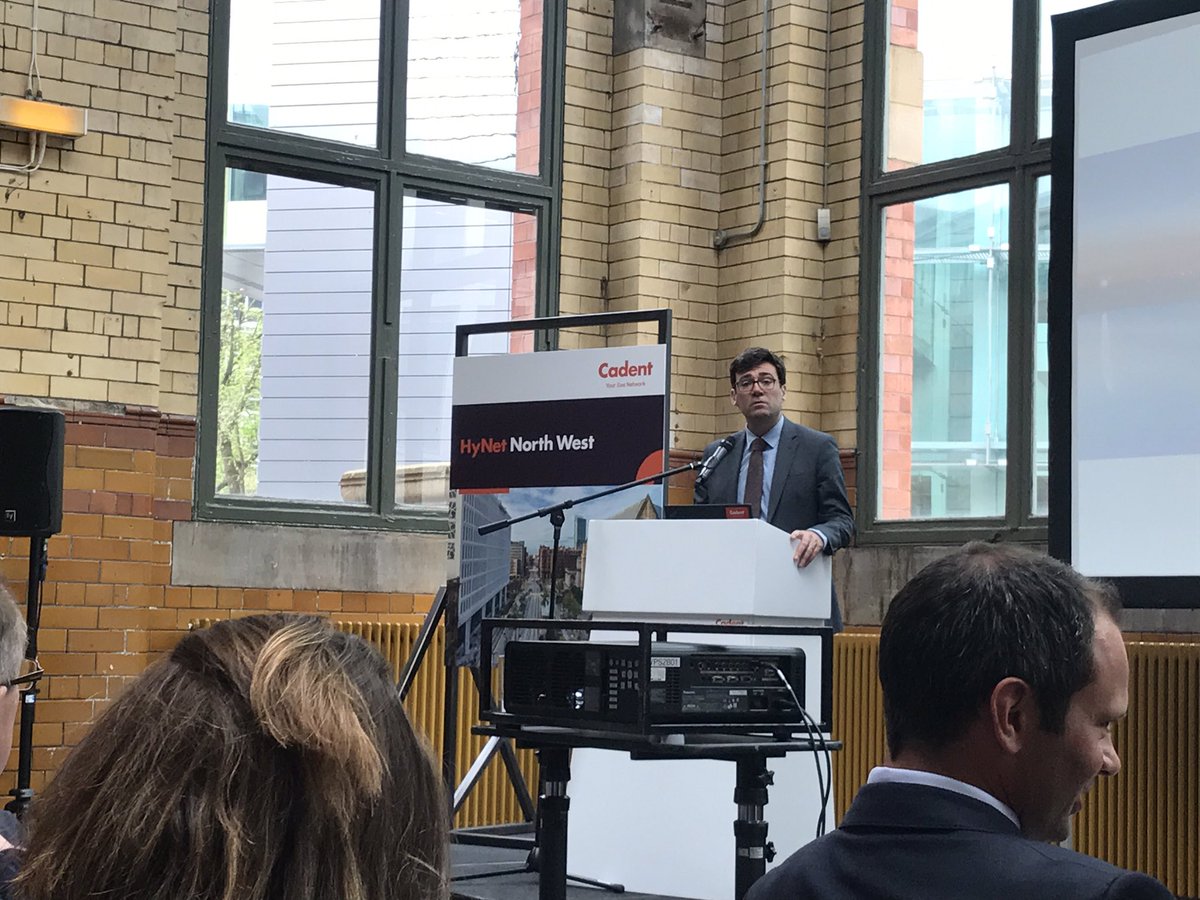 NP_Partnership's tweet photo. "We want the North West to be a leader. We want the North West to lead another #IndustrialRevolution in this century that is clean" - @MayorofGM @AndyBurnhamGM
#innovativenorth #greennorthwest #GMGreenCity https://t.co/ROLs6ejFqS