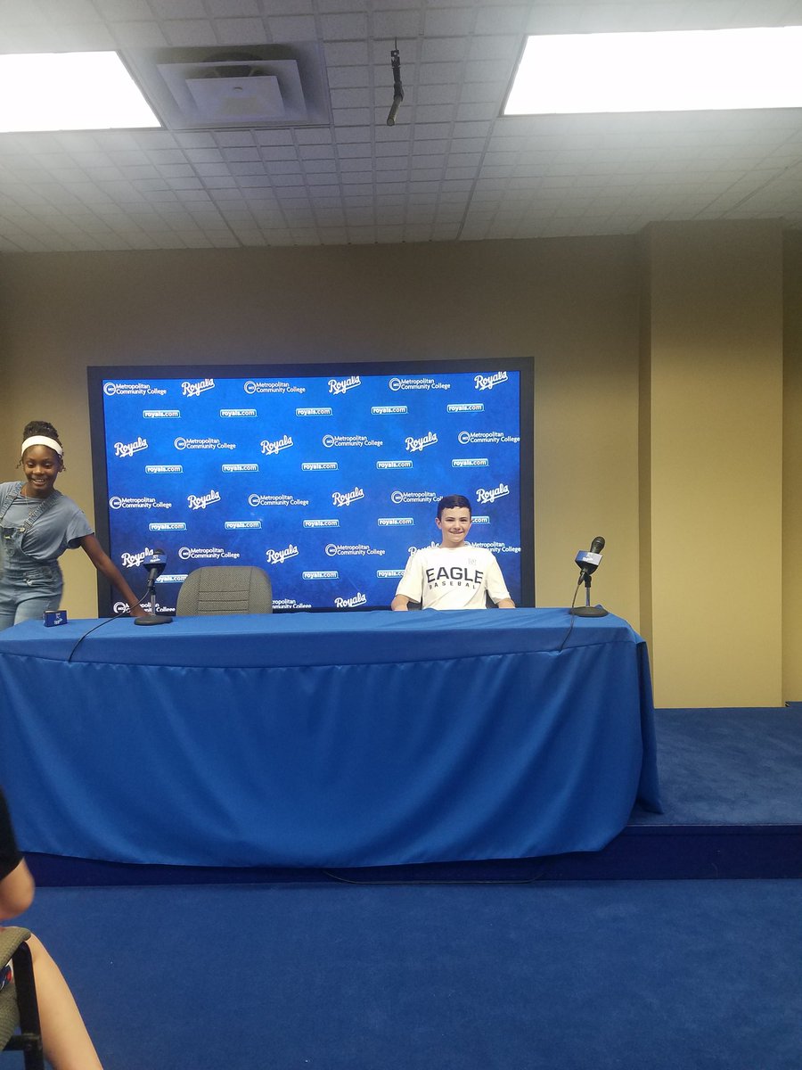 Stephanie May tweet media