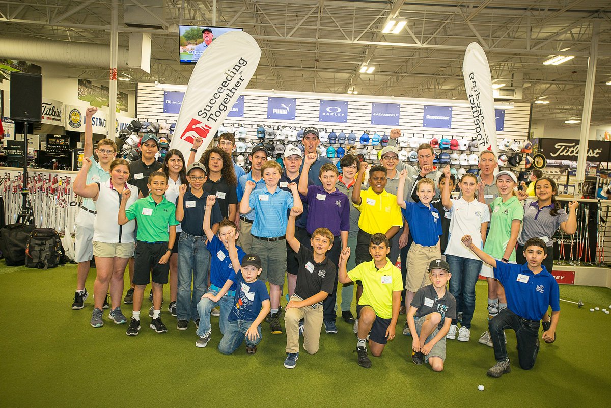 firstteecfl's tweet photo. Are you watching #theplayerschampionship? @chessonhadley is on 🔥 🔥 🔥! Back in March Chesson gave a clinic to our participants through @WellsFargo #succeedingtogether program! There’s still a lot of golf to play but we’re rooting for #chesson! https://t.co/J955J8I2E9