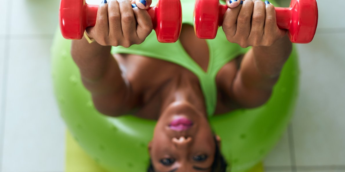 Working out in just about any way seems to have huge benefits for your mental health. Now, in a review of newly published studies researchers say that resistance training can also help treat depression. #exercise #wellbeing #mentalhealth ow.ly/5Gup30jWEHR