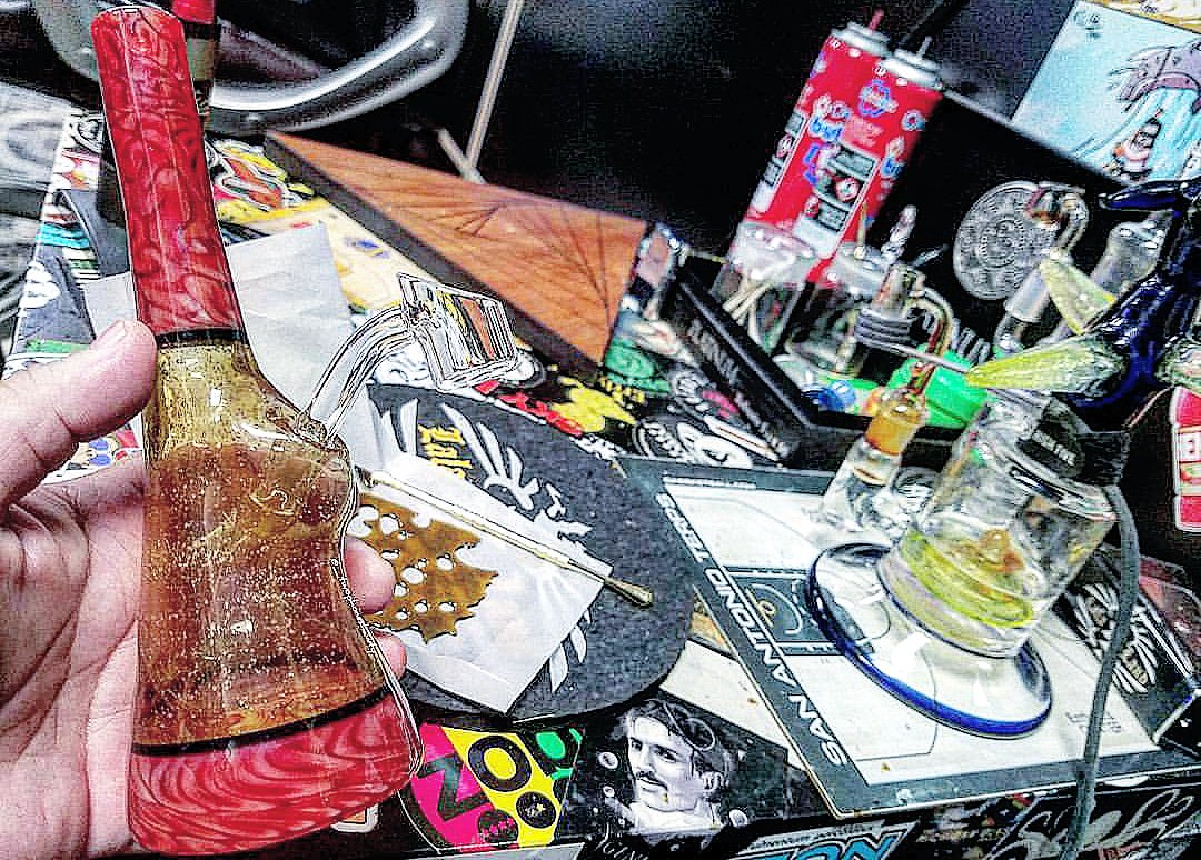 zonerlowks's tweet photo. #Heater #Available #dm #hmu #braintech #citrusexplosion #brains #algaeglass #heady #10mm #10mmmafia #glassforsale #glassfortrade #lmk #headyglass #710 #weedstagram420 #dabstagram #bongbeauties #boro #art #fixie #wfayo https://t.co/DBlICdaLAs
