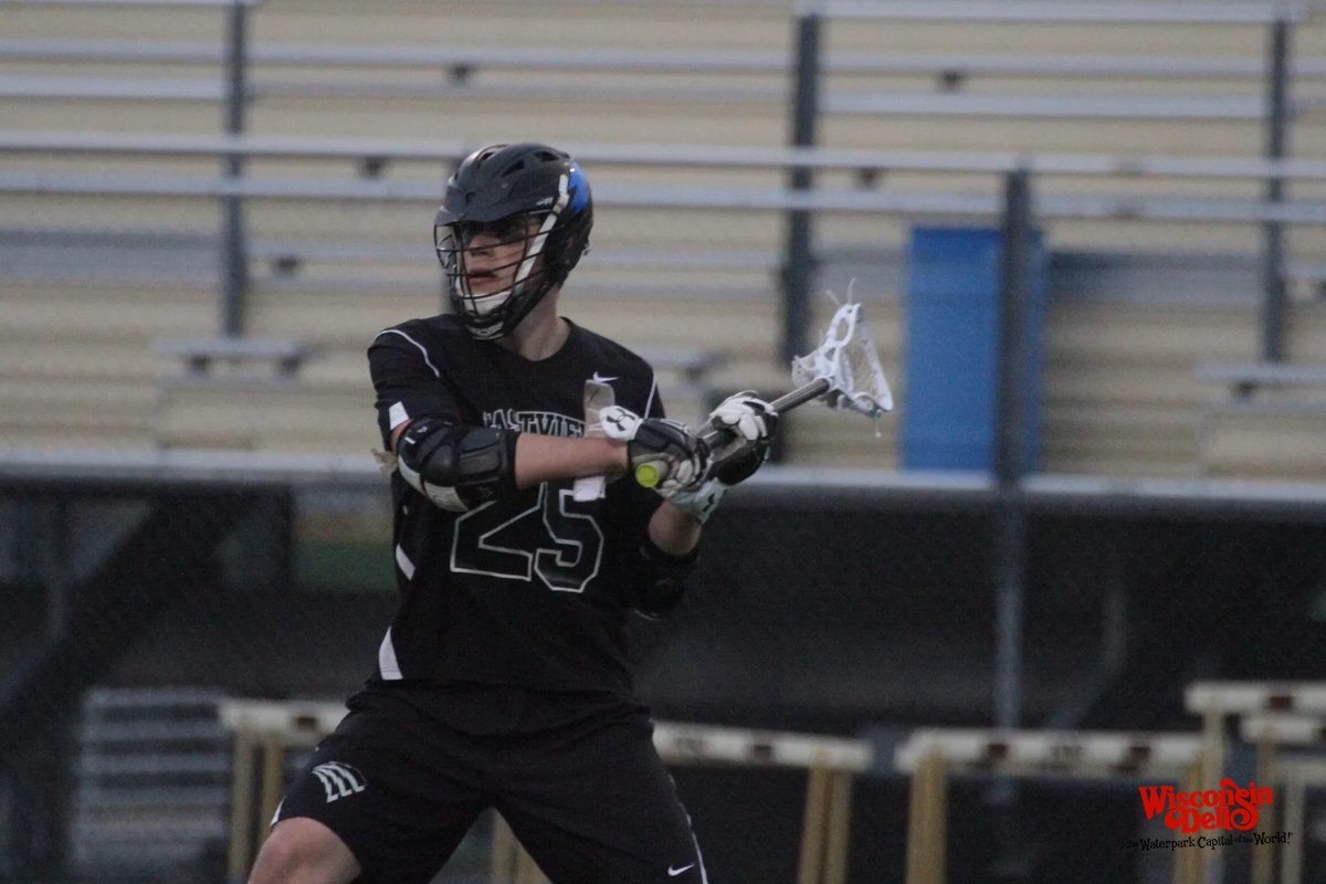 Big lacrosse game between Apple Valley &amp; Eastview on 5/10! Get FREE photo downloads thanks to <a href="/wisdells/">Dai Ca</a>! bit.ly/2rBGtL3