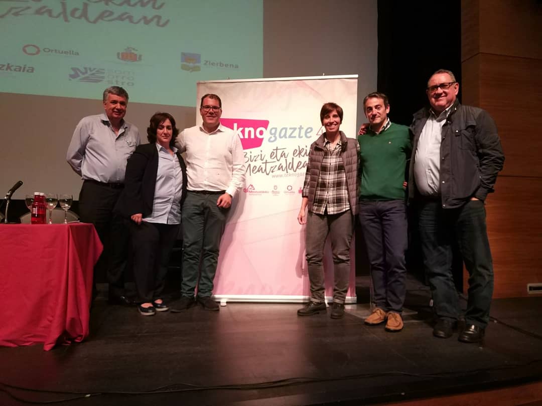 Muskiz's tweet photo. #Jornada, dentro del proyecto #TeknoGazte 4.0, para potenciar la #formación científico-tecnológica entre jóvenes de #Meatzaldea

#TeknoGazte 4.0 proiektuaren barruan, #Meatzalde-ko gazteen artean #prestakuntza zientifiko-teknologikoa sustatzeko #jardunaldi https://t.co/VyLjvSBgYV