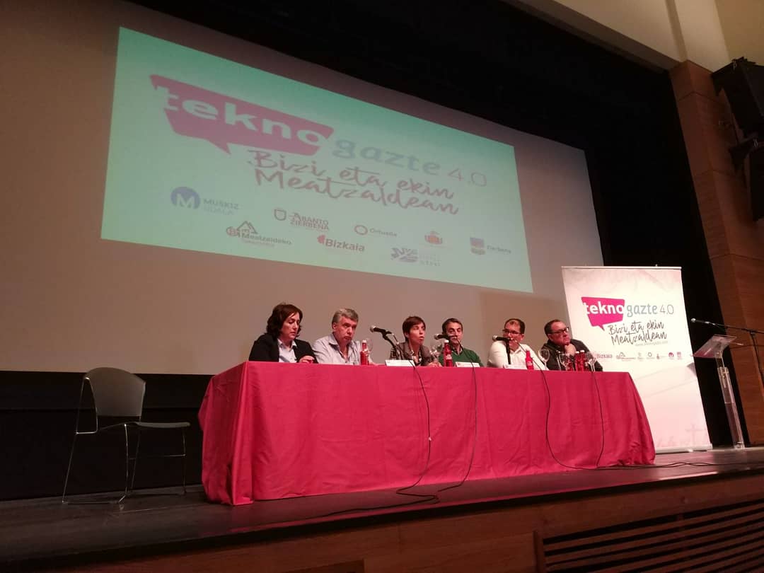 Muskiz's tweet photo. #Jornada, dentro del proyecto #TeknoGazte 4.0, para potenciar la #formación científico-tecnológica entre jóvenes de #Meatzaldea

#TeknoGazte 4.0 proiektuaren barruan, #Meatzalde-ko gazteen artean #prestakuntza zientifiko-teknologikoa sustatzeko #jardunaldi https://t.co/VyLjvSBgYV