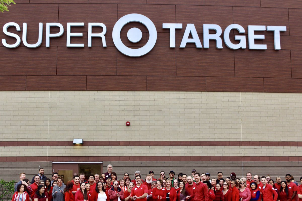 T0835 has finally completed its remodel and the ribbon has been cut. It’s official! #remodel #wedidit <a href="/Jeff_DeMoss/">Jeff DeMoss</a>