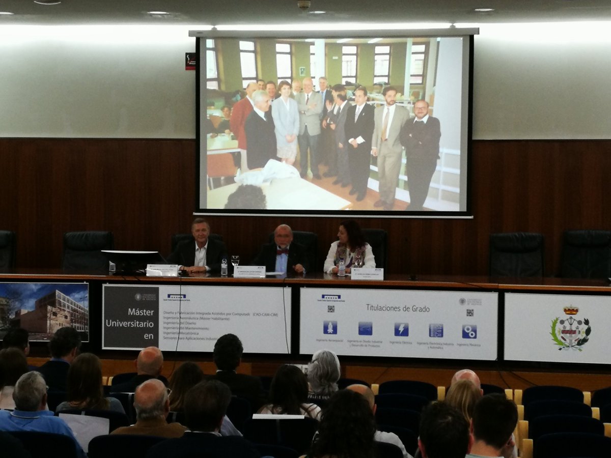 ETSIADI's tweet photo. Comienza la jornada de conmemoración de los 30 años de ERASMUS en la ETSID. https://t.co/KOWzmq2Ex6