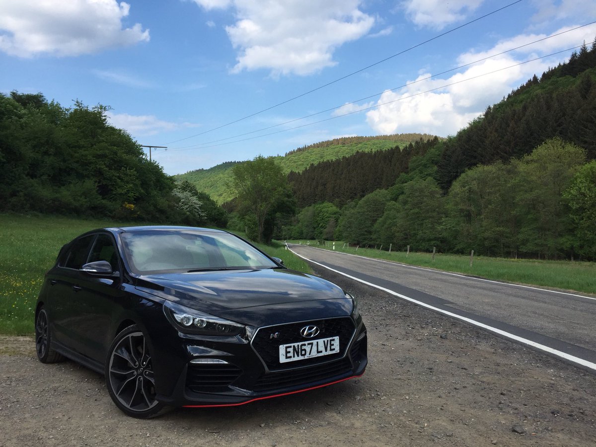 evomagazine's tweet photo. Bringing our #fastfleet #i30N back to its spiritual home #24hNBR https://t.co/Udg1HBp1Zs