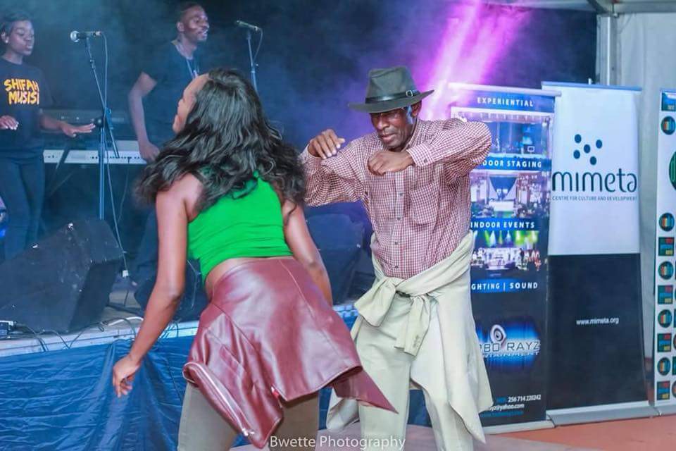DenisDukeUG's tweet image. Yesterday was a dream come true for my girl @ShifahMusisi.
She staged a super awesome performance at the #DoaDoa event..
Thank you thank you thank you my ❤️ for supporting her..
Her new song #Kusema Is still trending ulaalaa
For more information visit shifahmusisi.com