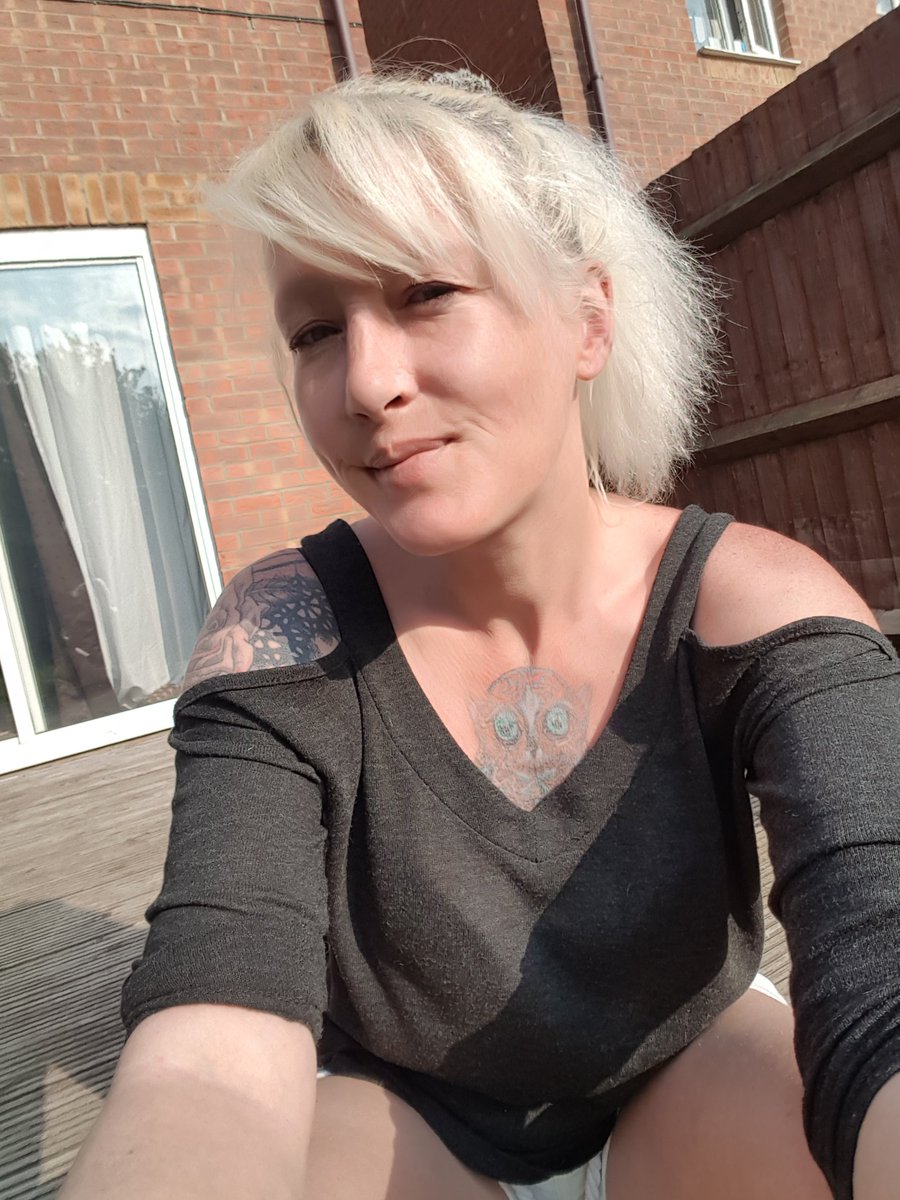 EmmaJaneBailey2's tweet photo. Sun's out https://t.co/mKPkG5OH8p