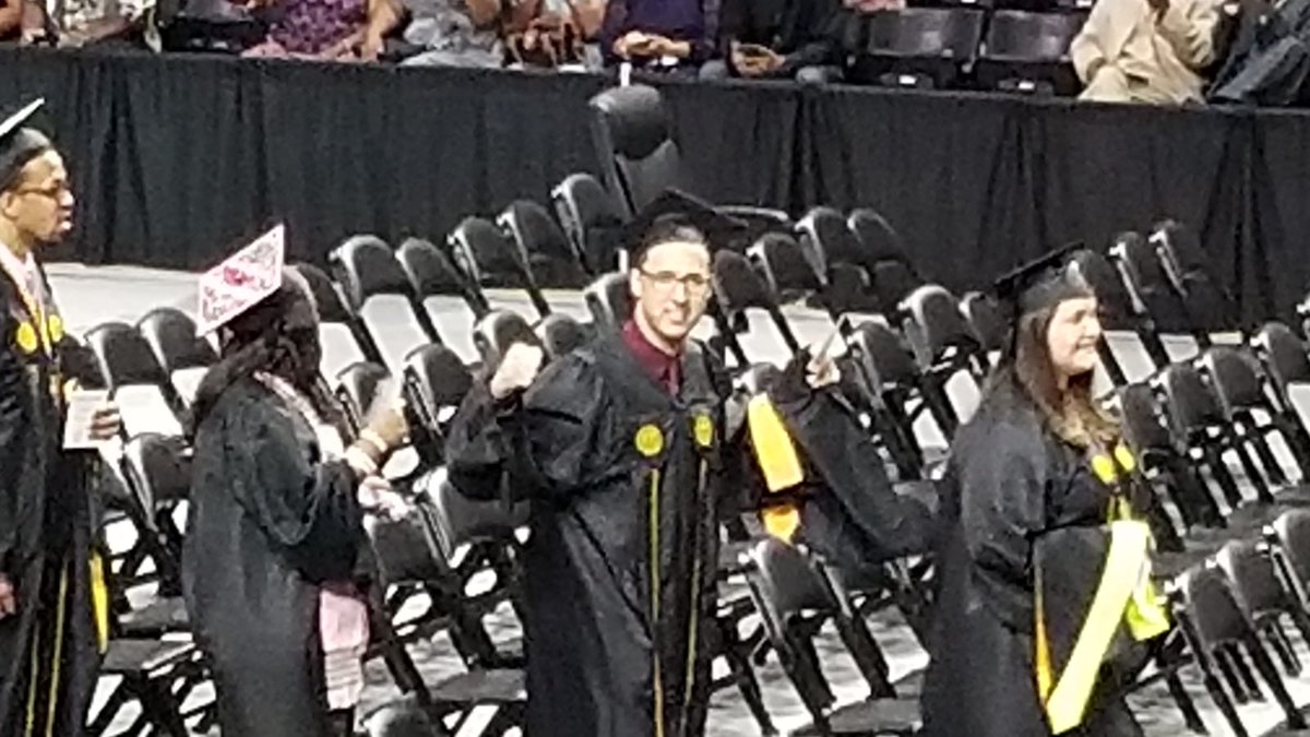 JPBrown5's tweet photo. I'm a #socialworker!
This is more than a career for me.
It's a calling and a commitment to heal others as I heal myself.
Together we'll write a positive and accessible #mentalhealth story.
#KeepTalkingMH
#VCUSSW2018 https://t.co/OUyaRJtC4v