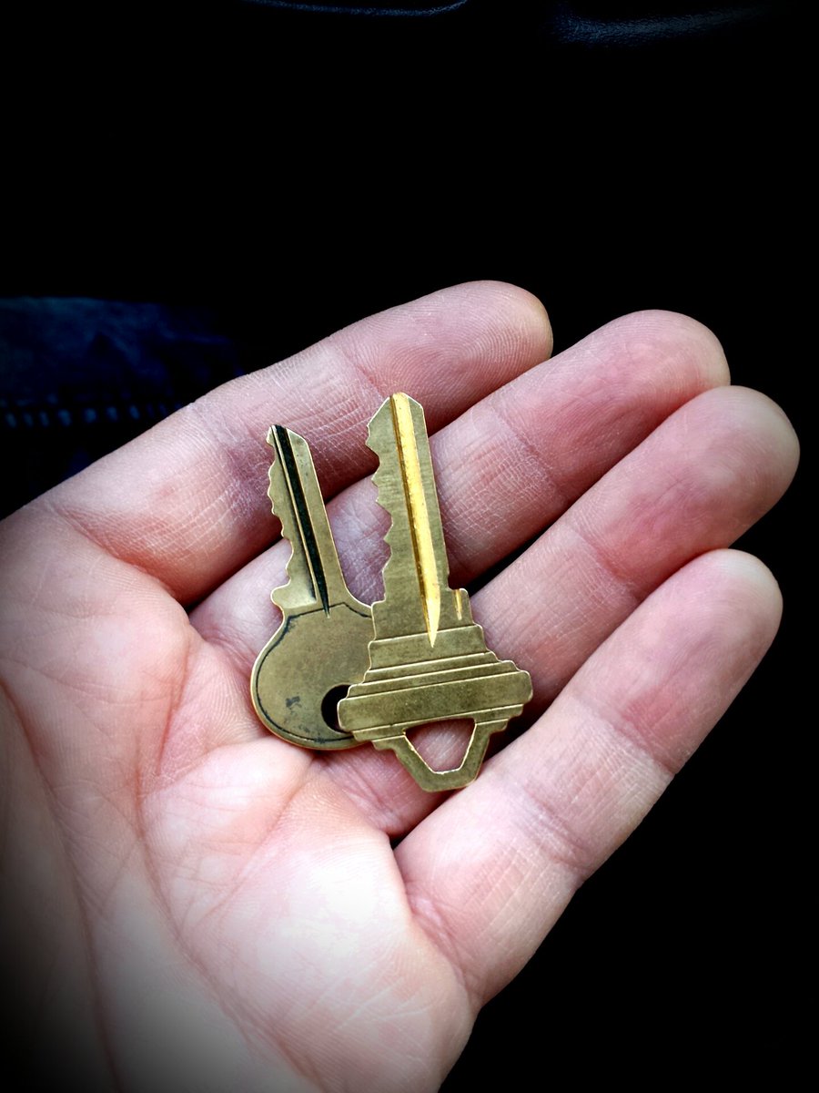 CaptainSpunk's tweet photo. Keys acquired. 🔐🔑 #Freedom36 #not55 https://t.co/kdgMr3FtMn