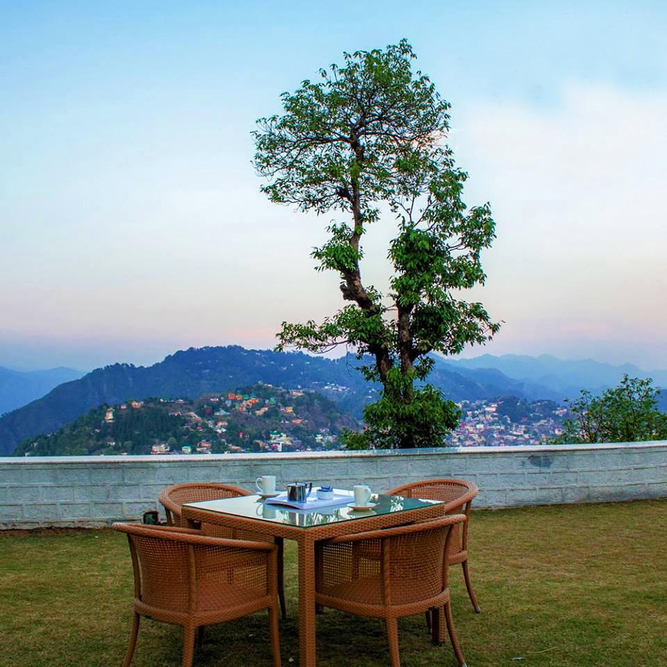 LodgeAlbert's tweet photo. An Ultimate Weekend Getaway.
Explore the town of Mussoorie with Albert Lodge.

For Bookings :
Call : +91 - 8979848676
Email: booking@albertlodge.in

#weekend #weekendgetaway #hillstation #mussoorie #weekendtrip #familyvacations #familygetaway #travelscape #leisure #familytrip https://t.co/5MHOewja8W