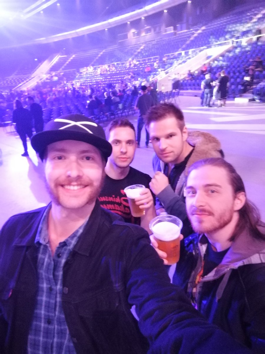 LifeofBo's tweet photo. #wwebraunschweig 💪 @Tobi_Immalaut https://t.co/fIoTaifw9Q