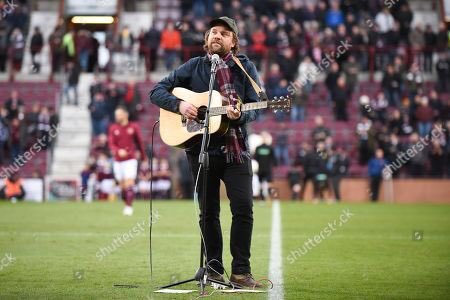 rwright387's tweet image. Absolutely tragic news about Scott Hutchison , its a struggle many don’t understand , Scott , I and all your football and music family hope you’ve found your peace... #FRabbit