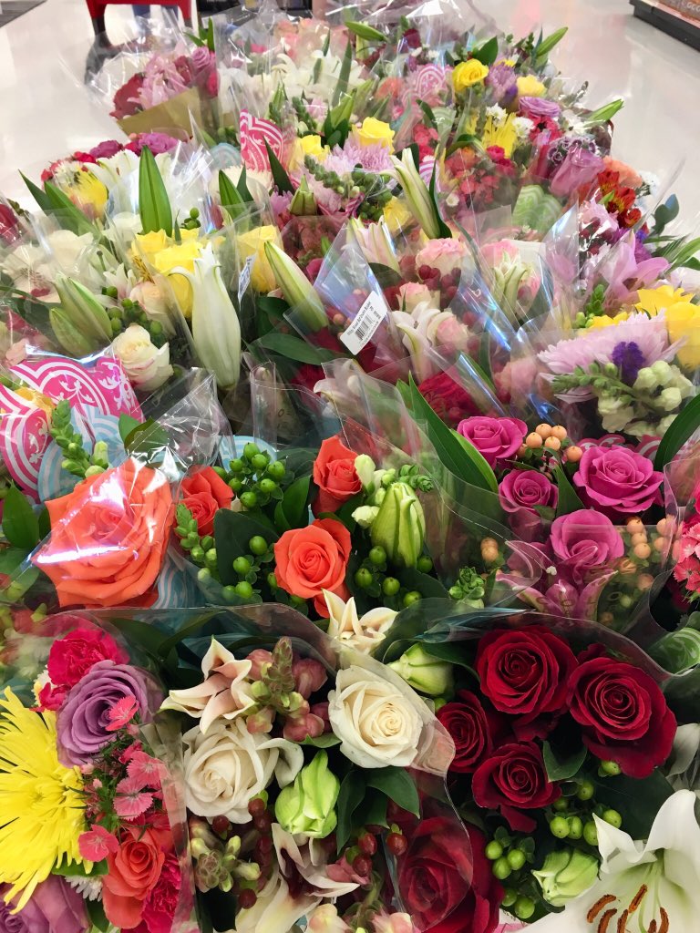 T-2167 is ready for Mothers Day weekend!! #MothersDay #BreakfastInBed #Flowers #PamperMom #BestTeamInRetail <a href="/JimHogan23/">Jim Hogan</a> <a href="/katmarie159/">Kathleen Wuttke</a> <a href="/hoffmanvida/">NH</a>