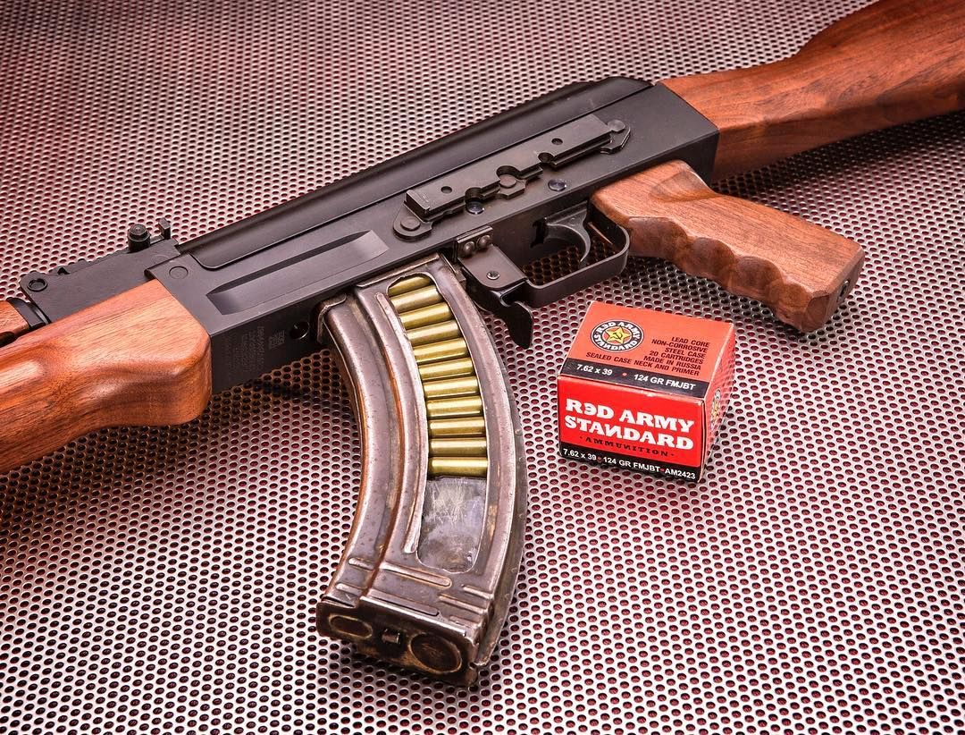 Podavach's tweet photo. Nice mag!
#akfanatics #ak47 #gunsofinstagram #762x39 #straight8photo #kalashnikov #bulgarian #windowmag
Photo by @straight8photo https://t.co/8fglmMXN96