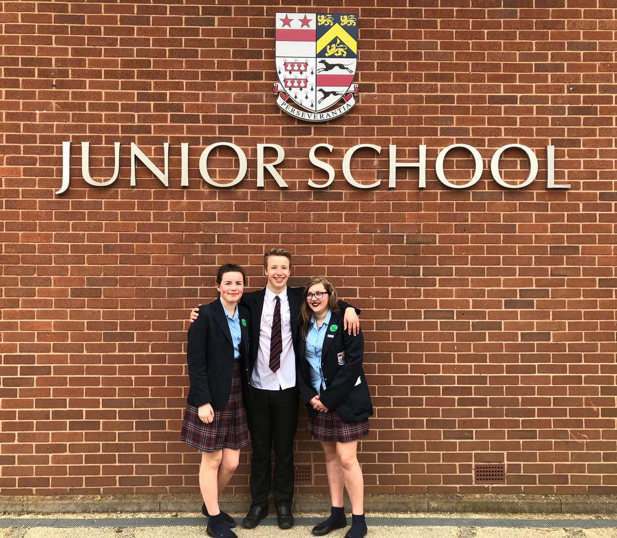 CaptainKid8's tweet photo. J1 to UV. 9 years in a flash. Last day of school. @solsch1560 https://t.co/gJorPjIFOy