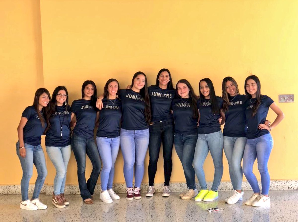 Marielasofia_'s tweet photo. La matrícula completa, a romper nuestro último año muchachos 😜 #Sen19rs #Azairus https://t.co/xZxJBSp0SL