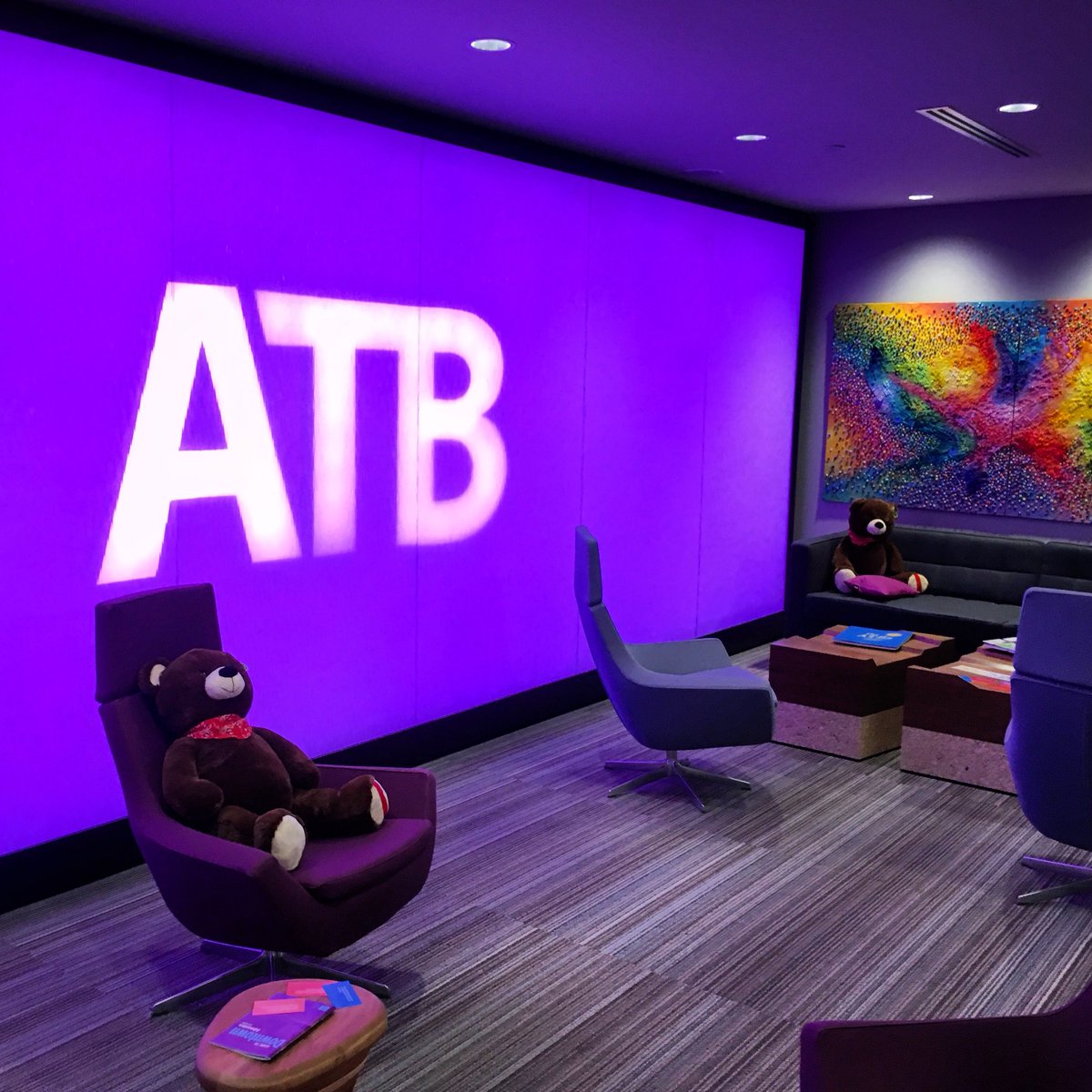 learningcodeyeg's tweet image. Our friends at @atbfinancial lit up their corporate headquarters purple to celebrate National Girls Learning Code Day tomorrow! Make sure to say thanks by signing up for the Ladies HTML & CSS workshop we’re hosting there, June 9. Tix in bio.
#girlslearningcode #glccodeday18