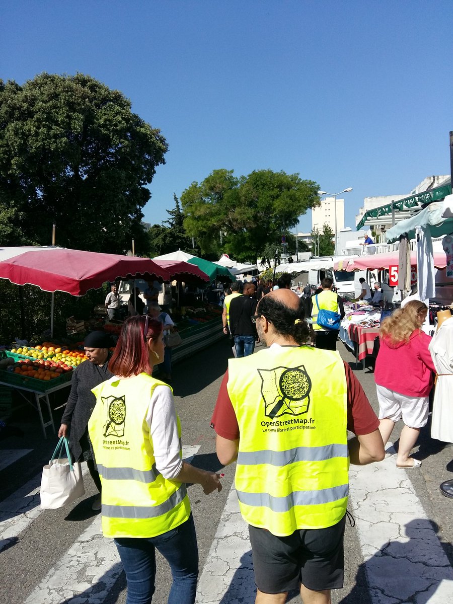 JLZIMMERMANN's tweet photo. #Canourgues2030 expérimentation du #Kit360 de photo-documentation immersive lors d' @OperationLibre à Salon-de-Provence ce 11 mai 2018 par @mairiedigne pour @mapillary #opendata #commons cc @RegardsCitoyens @framasoft @opendata_fr @OSM_FR @debrouillotwit @laboate https://t.co/UOCXLjR8I4